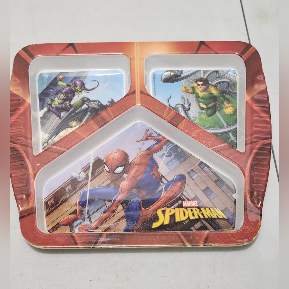 Zak! Designs Spiderman Marvel Comics Kids Divided Plates.
